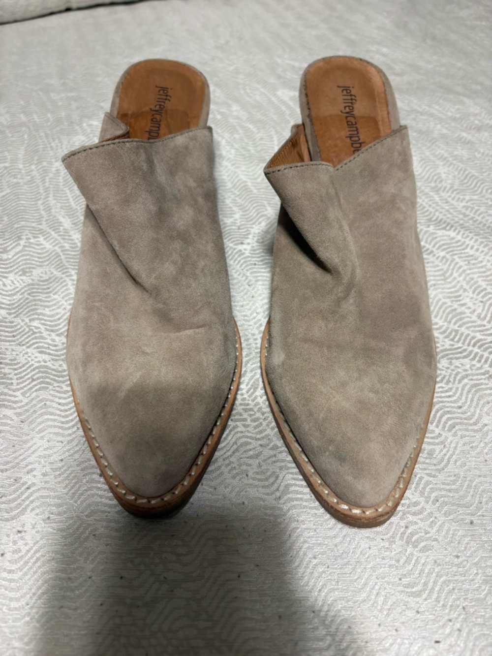 Jeffery Campbell FAVELA size 27 US size 7 closed toe shoes.